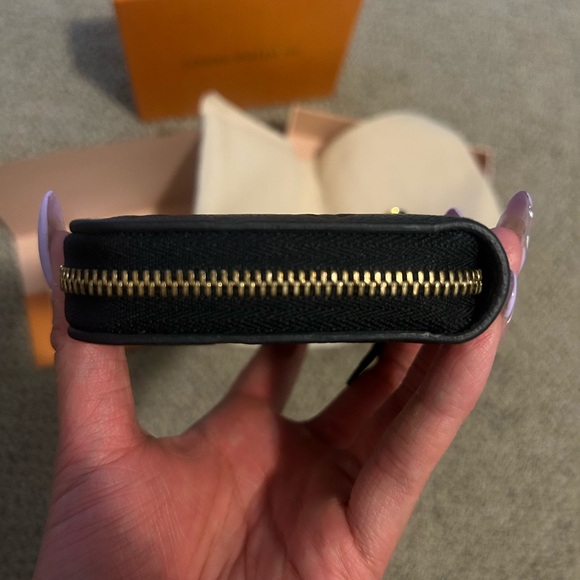 Louis Vuitton Empreinte Zippy Coin Purse - Picture 6 of 10